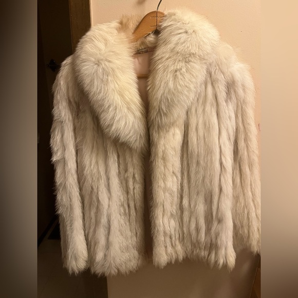 Saga white fur coat - Picture 1 of 2